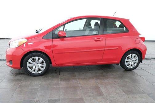 2012 Toyota Yaris L