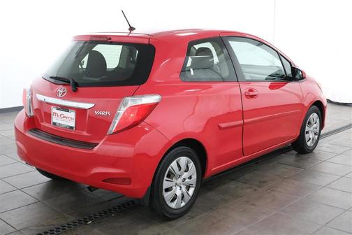 2012 Toyota Yaris L