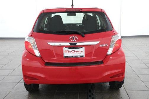 2012 Toyota Yaris L