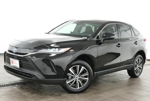 Black 2023 Toyota Venza LE