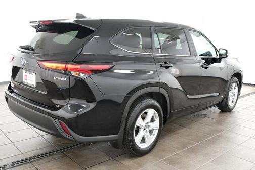2024 Toyota Highlander Hybrid LE