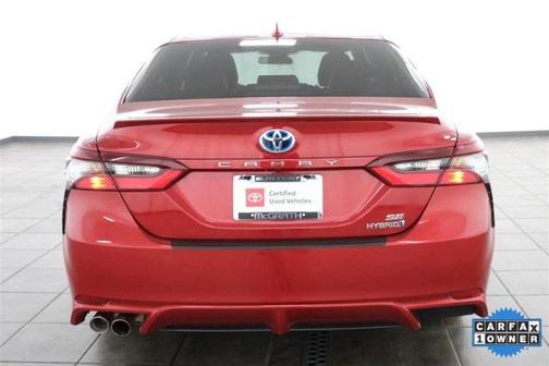 2022 Toyota Camry Hybrid SE