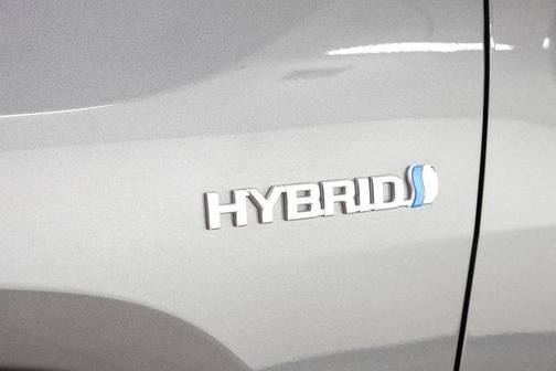 2021 Toyota RAV4 Hybrid SE