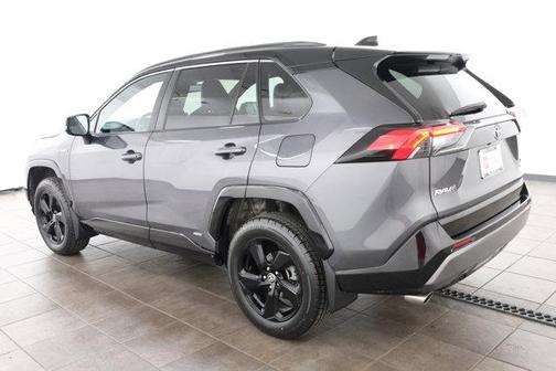 2021 Toyota RAV4 Hybrid SE