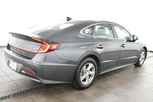 2022 Hyundai SONATA SE