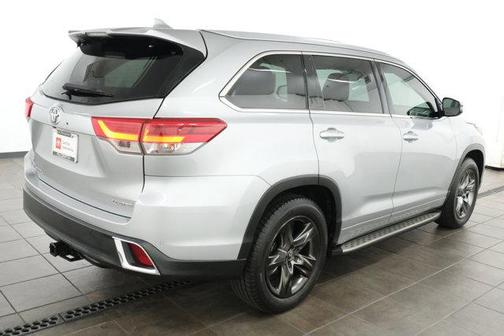 2019 Toyota Highlander Limited Platinum