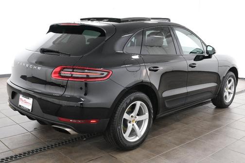 2017 Porsche Macan Base