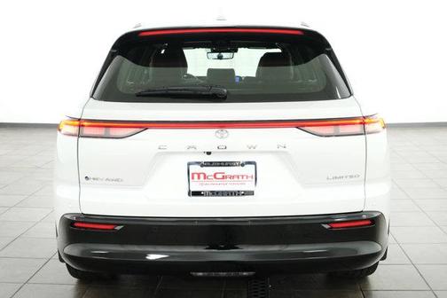 2025 Toyota Crown Signia Limited