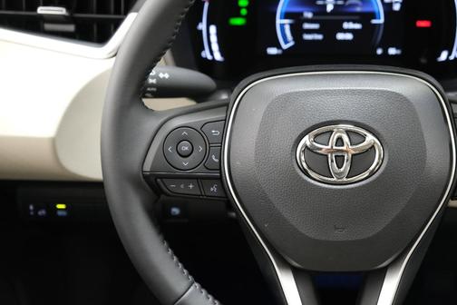 2025 Toyota Corolla Hybrid XLE