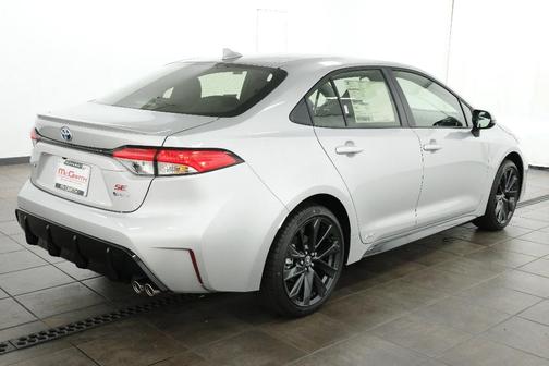 2025 Toyota Corolla Hybrid SE