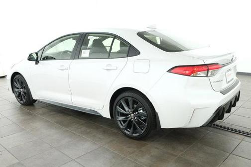 2025 Toyota Corolla Hybrid SE