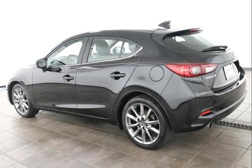 Jet Black Mica 2018 Mazda Mazda3 Touring