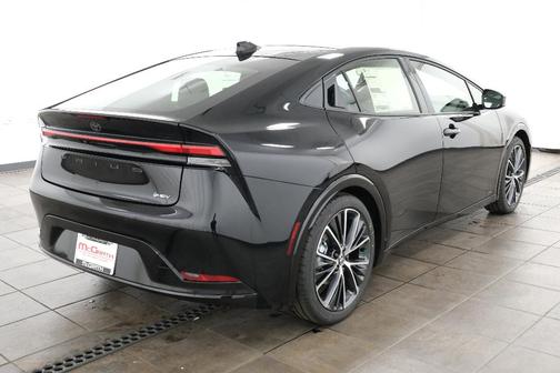 2025 Toyota Prius XLE