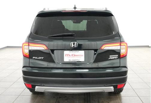 Black Forest Pearl 2021 Honda Pilot Touring 8-Passenger