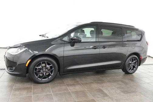 2020 Chrysler Pacifica Touring-L Plus