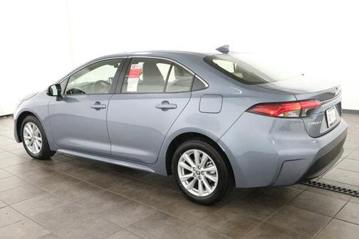 2025 Toyota Corolla Hybrid XLE