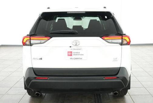 Super White 2020 Toyota RAV4 LE