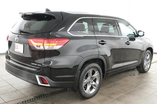 2017 Toyota Highlander Limited Platinum