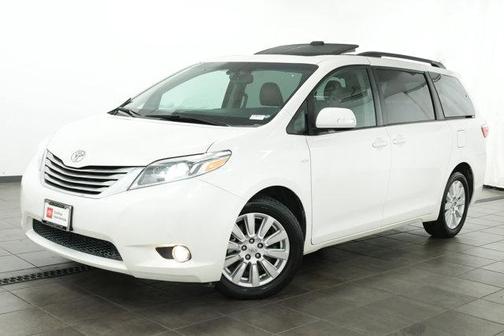 2017 Toyota Sienna Limited Premium