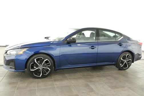 Deep Blue Pearl 2023 Nissan Altima SR FWD