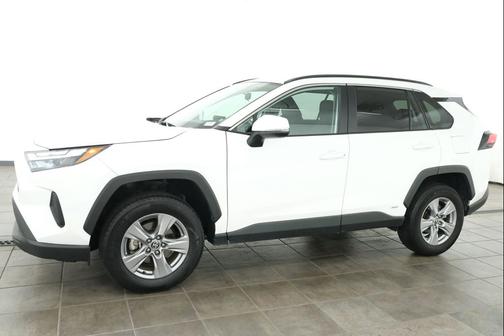 Ice Cap 2025 Toyota RAV4 Hybrid SE