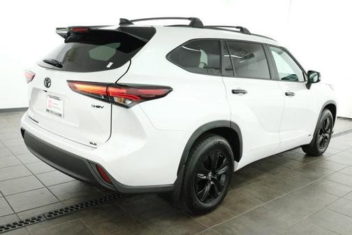 2025 Toyota Highlander Hybrid XLE