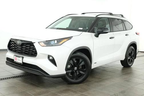 2025 Toyota Highlander Hybrid XLE