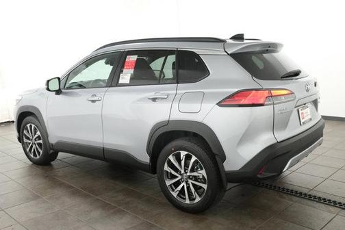2025 Toyota Corolla Cross XLE