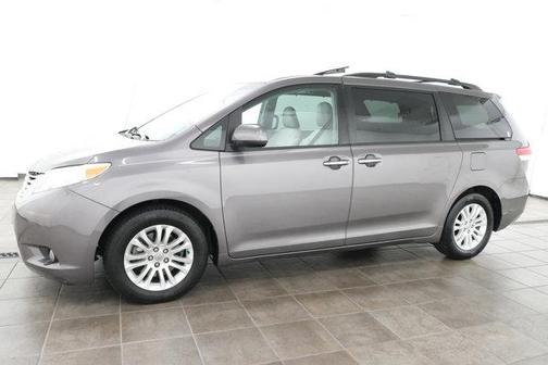 2014 Toyota Sienna XLE