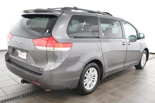 2014 Toyota Sienna XLE