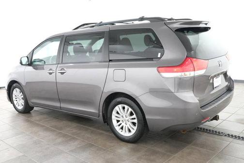 2014 Toyota Sienna XLE