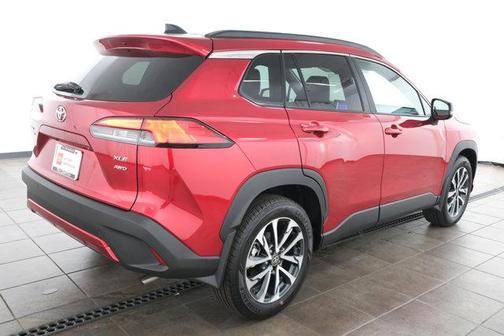 2025 Toyota Corolla Cross XLE