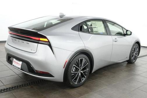 2025 Toyota Prius XLE