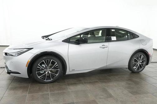 2025 Toyota Prius XLE