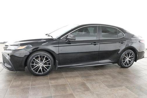 Midnight Black Metallic 2024 Toyota Camry SE