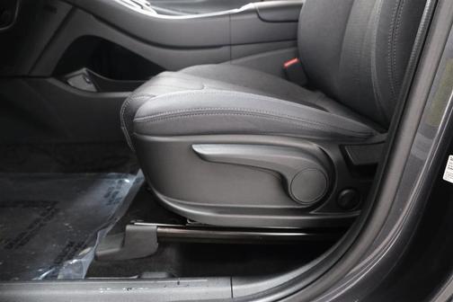 2022 Hyundai SANTA FE SE
