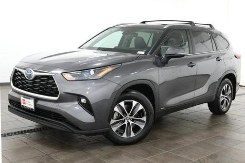 2023 Toyota Highlander Hybrid XLE