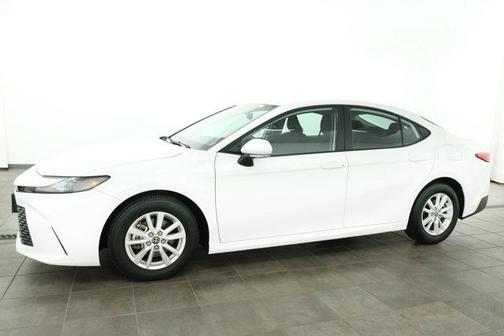 Ice Cap 2025 Toyota Camry LE