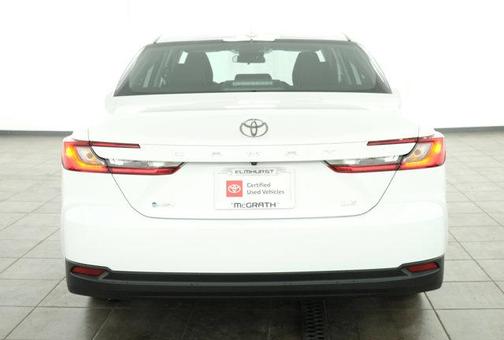 Ice Cap 2025 Toyota Camry LE