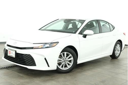 Ice Cap 2025 Toyota Camry LE