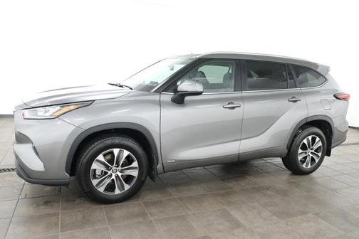 2026 Toyota Highlander Hybrid XLE