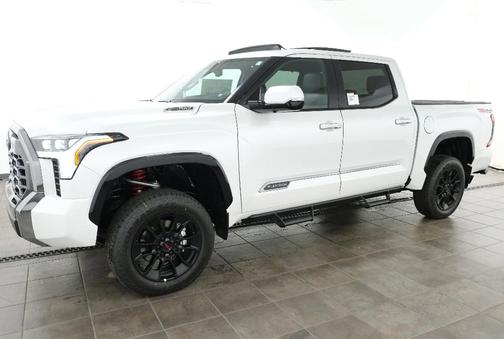 2025 Toyota Tundra Hybrid Platinum