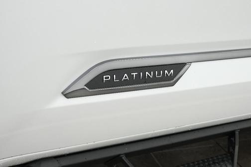 2025 Toyota Tundra Hybrid Platinum
