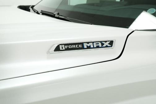 2025 Toyota Tundra Hybrid Platinum