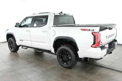 2025 Toyota Tundra Hybrid Platinum