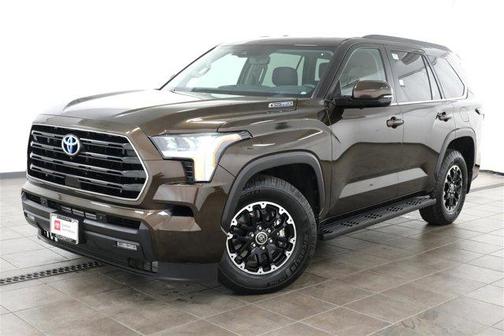 2024 Toyota Sequoia SR5