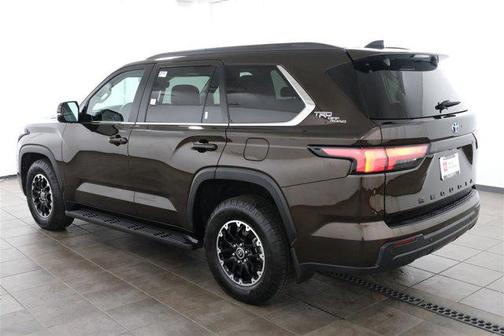 2024 Toyota Sequoia SR5