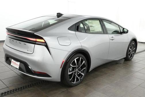 2025 Toyota Prius L