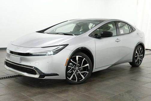 2025 Toyota Prius L