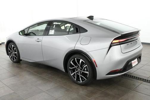 2025 Toyota Prius L